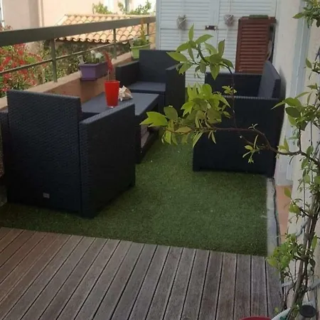 Jolie T2 Dans Securisee Appartement *